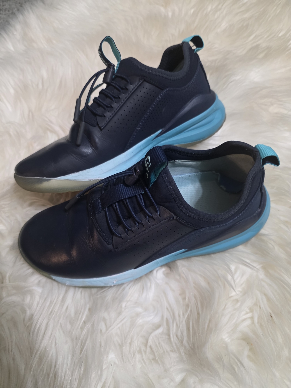 Casual Navy and Teal Women’s Slip-On Sneakers